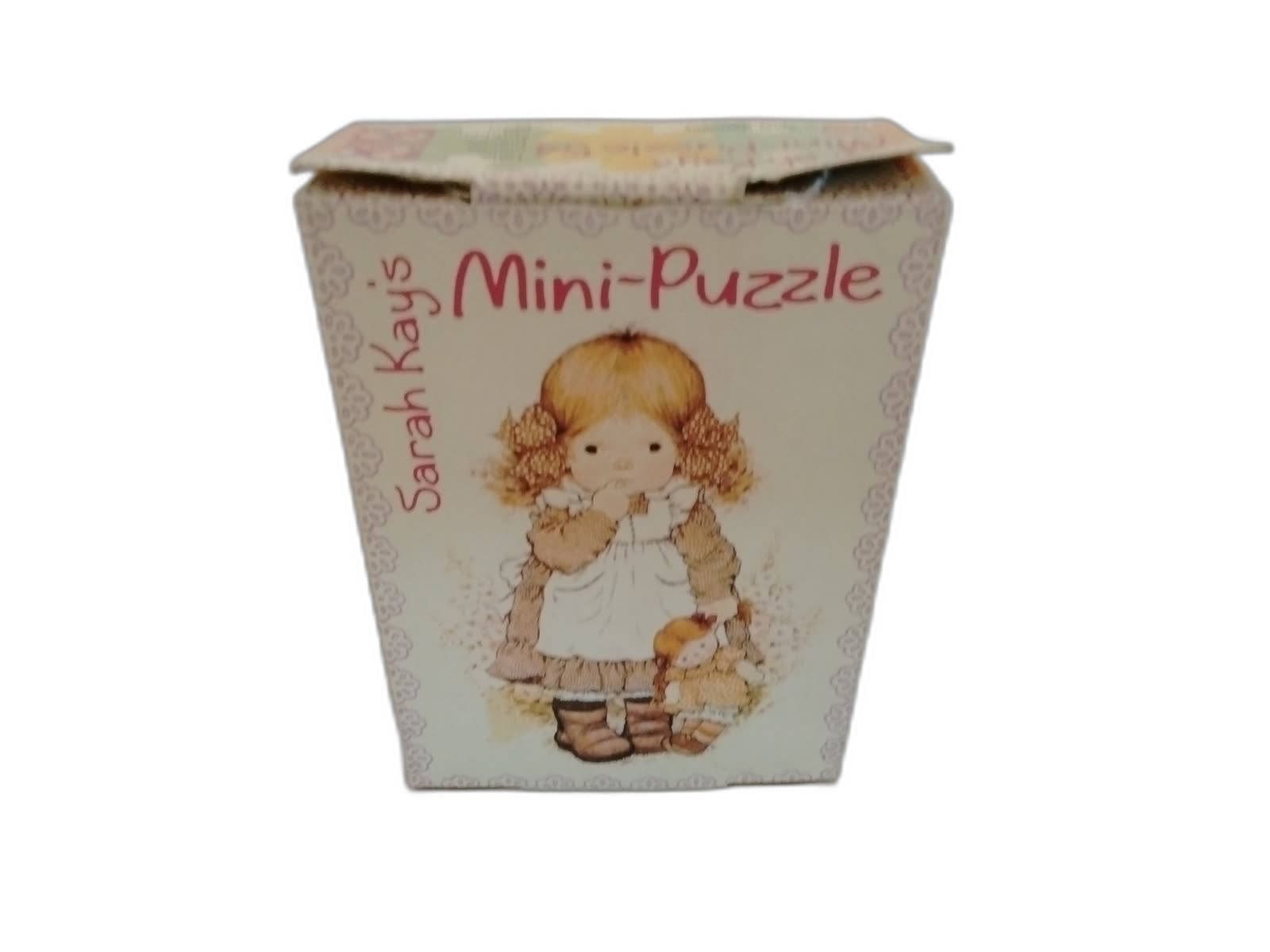 A-229 - Girl with Ragdoll Mini-Puzzle 54 - Photo 1