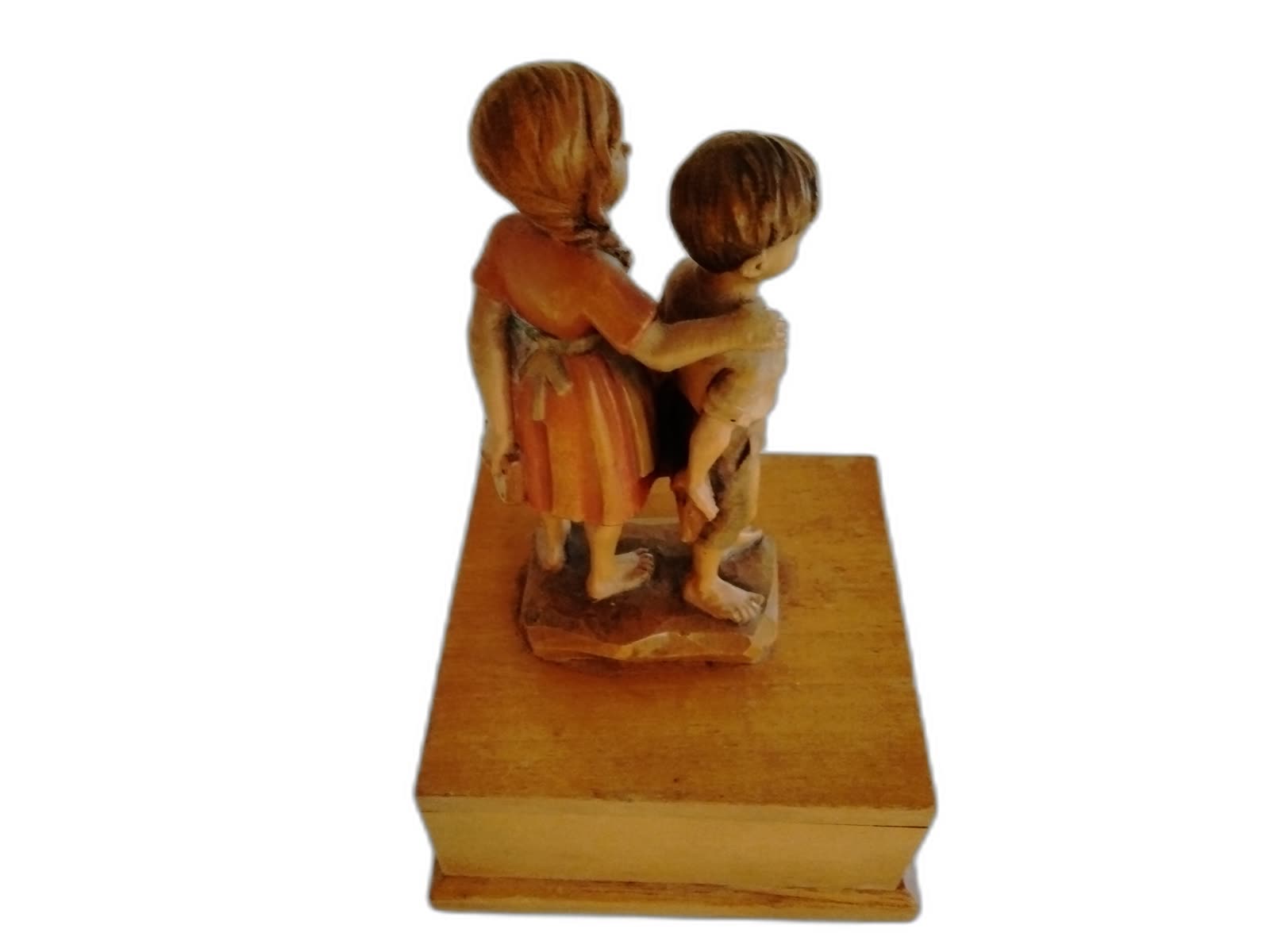 A-239 - Boy and Girl Moon River Music Box - Photo 4