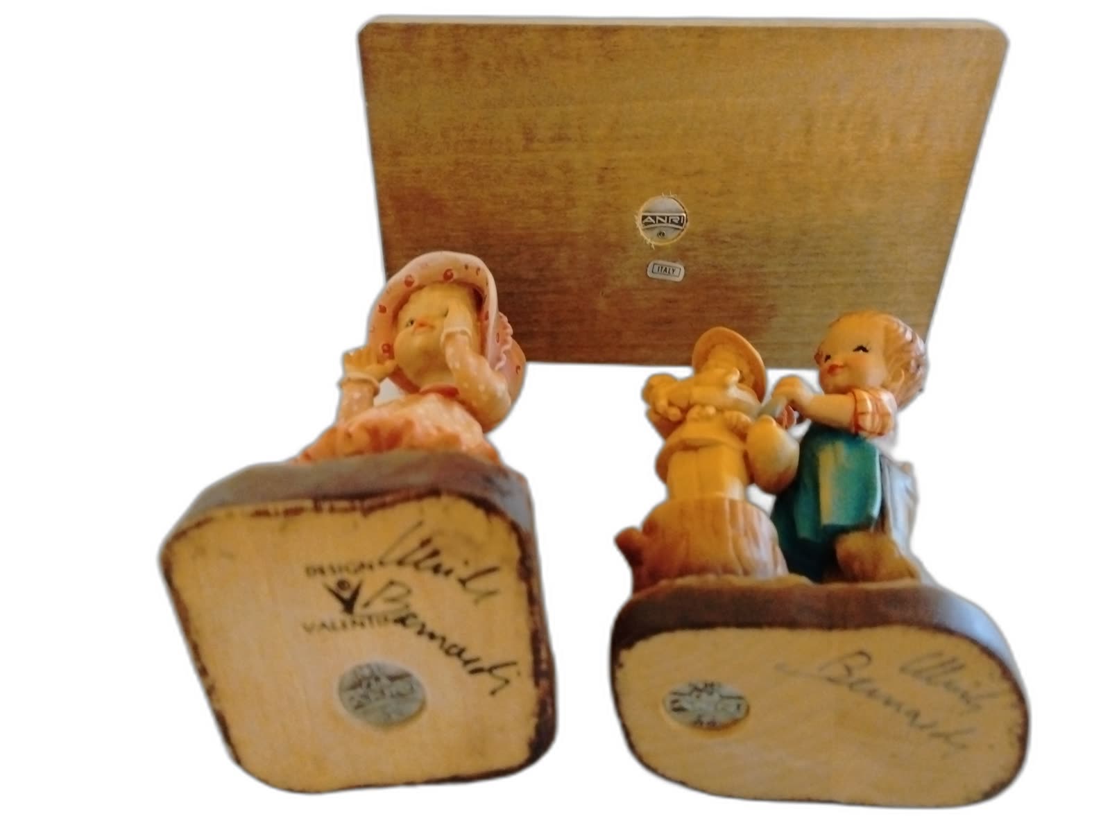 A-242 - Woodcarver Boy and Girl Display Set - Photo 5