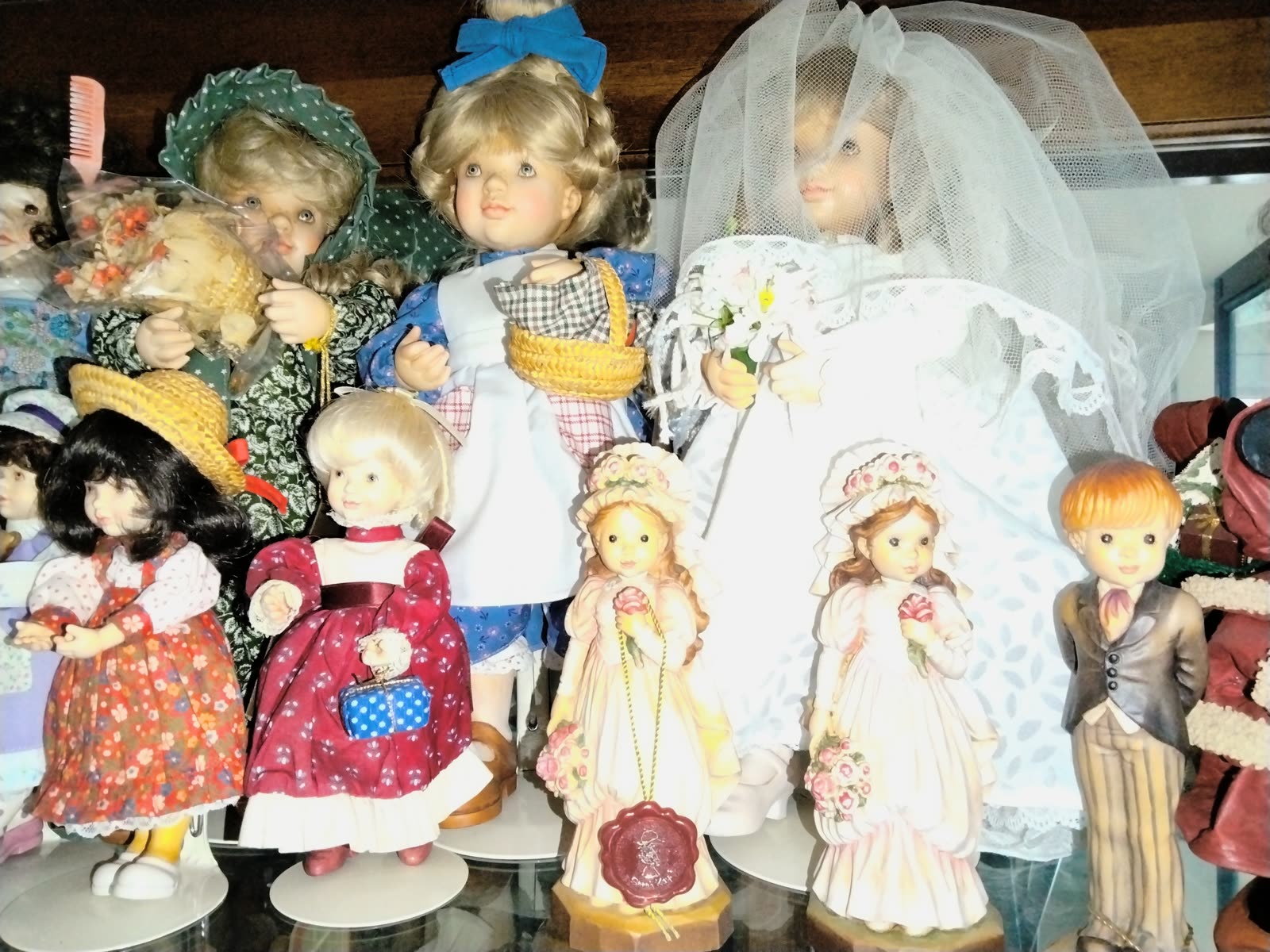 Collectibles display photo 17