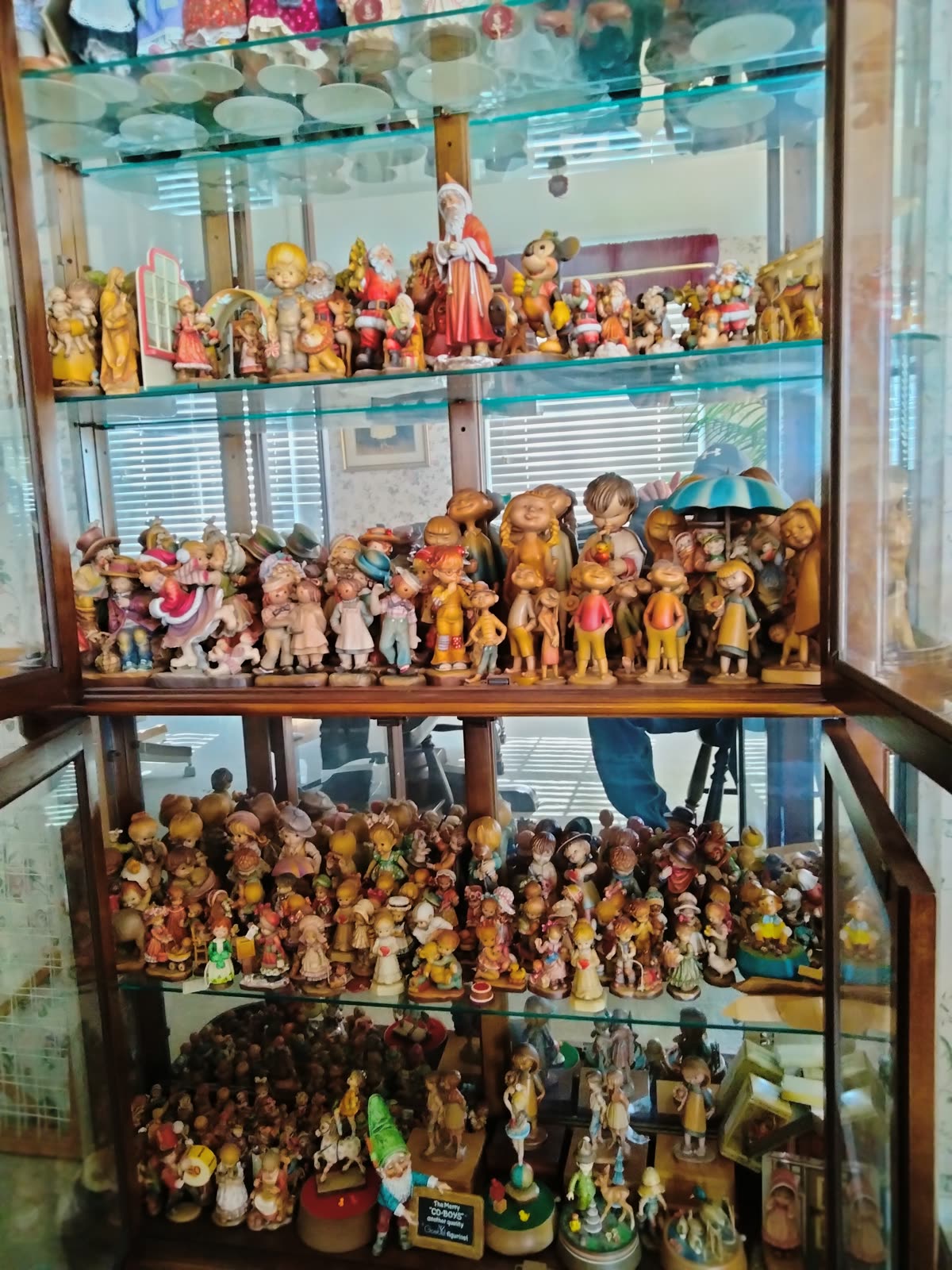 Collectibles display photo 2
