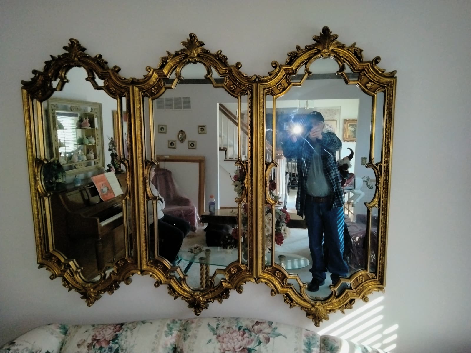 LV-004 Ornate Wall Mirror image 1