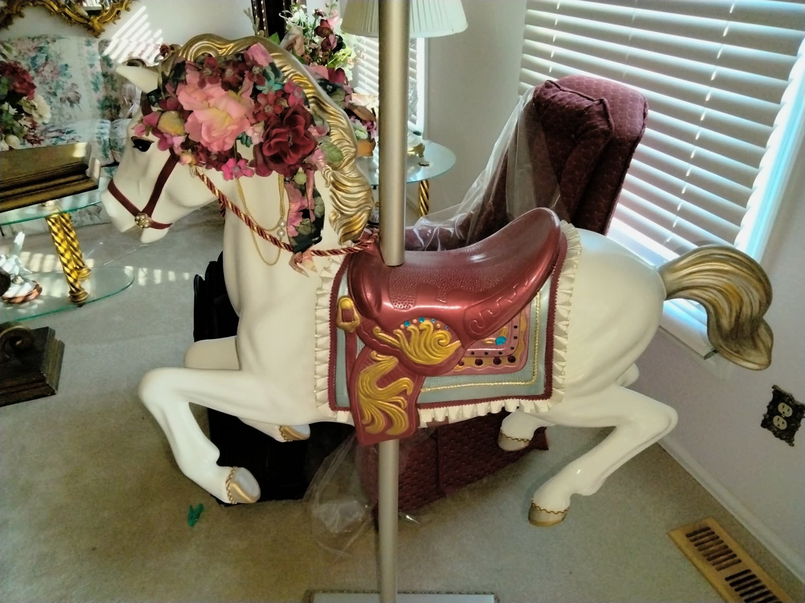 LV-005 Carousel Horse Floor Lamp image 1