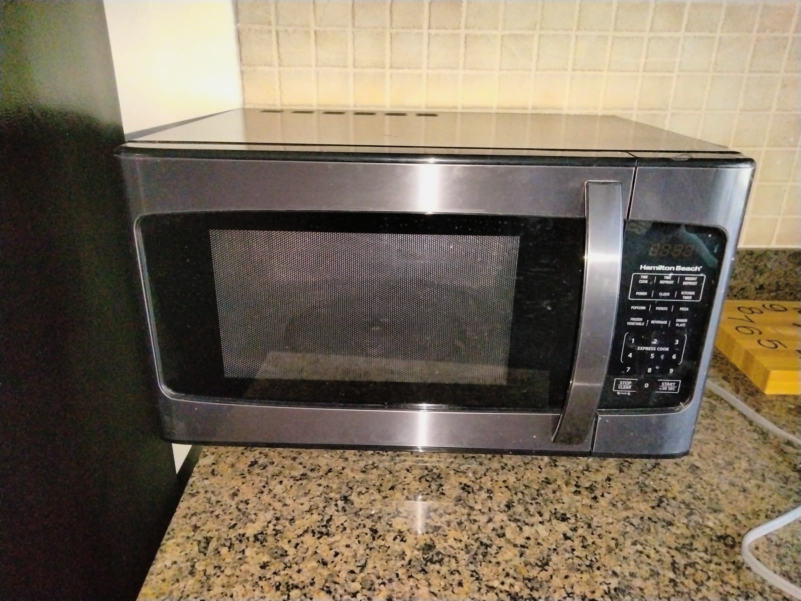 KT-002 Hamilton Beach Microwave image 1