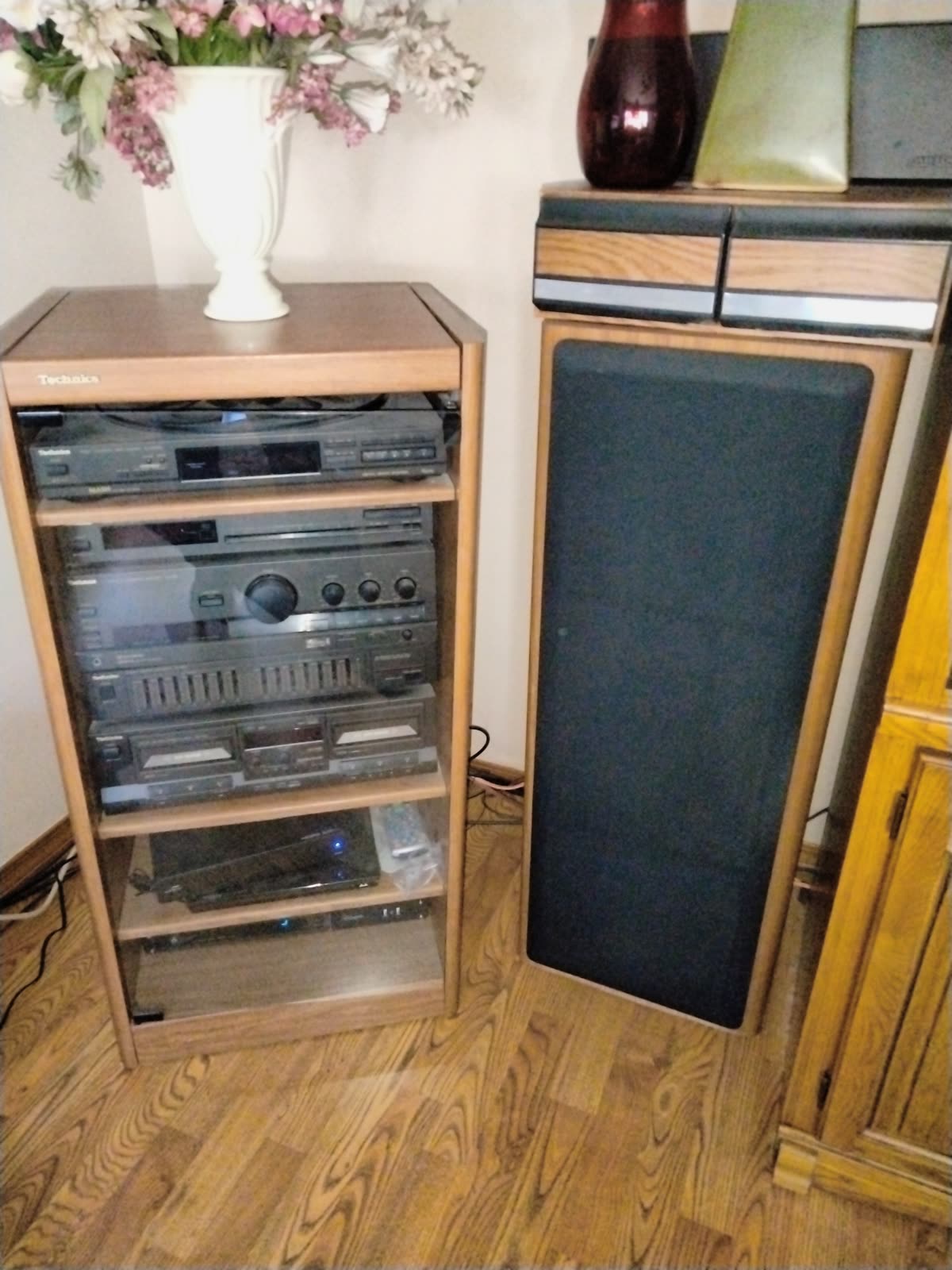 FM-006 Technics Stereo System image 1