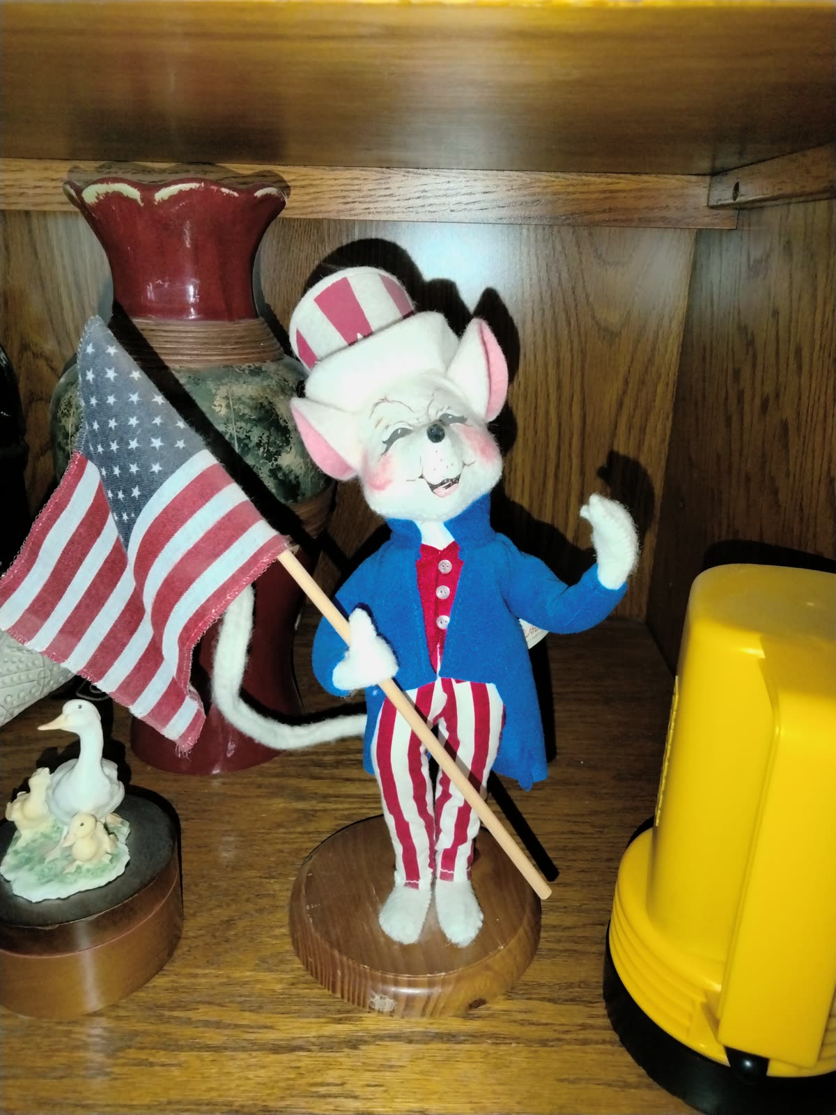 SM-007 Patriotic Mouse Figurine image 1