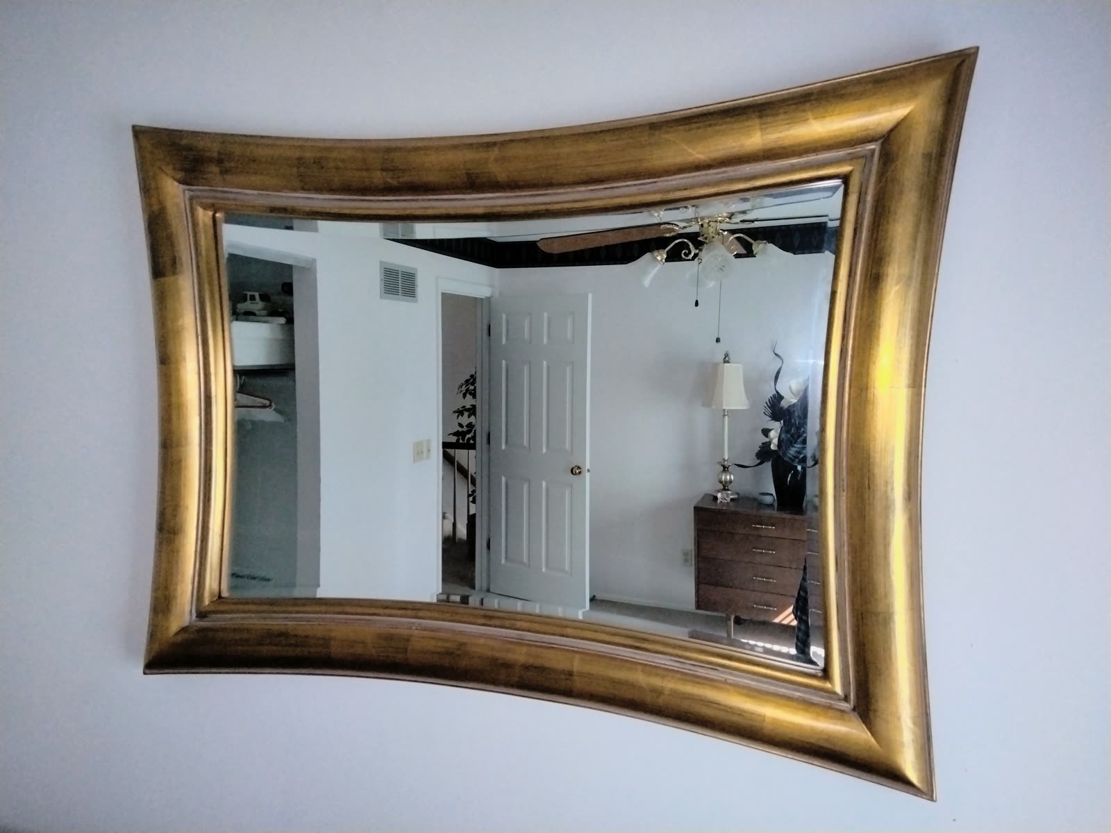 PI-002 Large Curved Gold Wall Mirror image 2