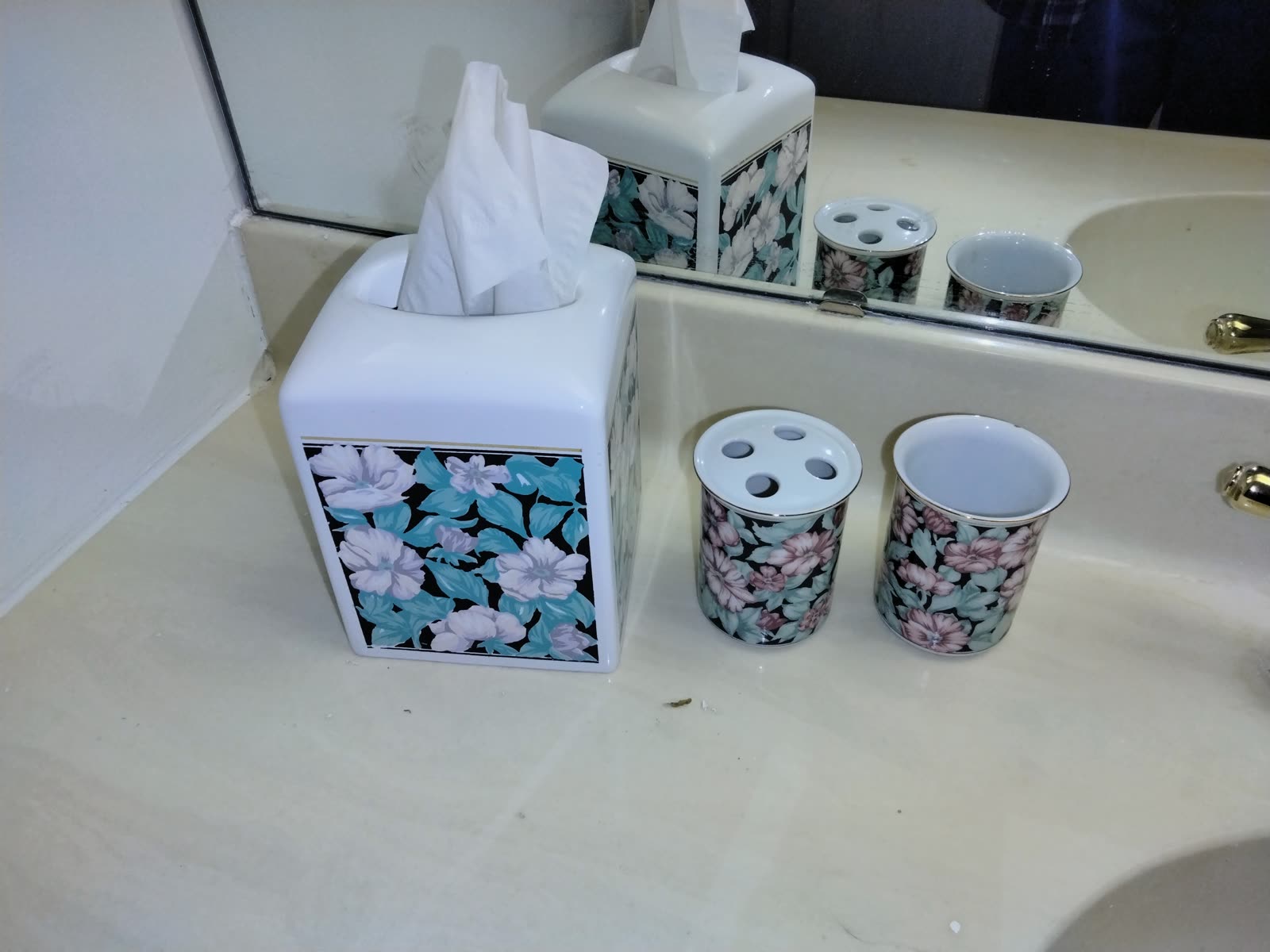 BA-001 Bathroom Vanity Decor Lot image 3