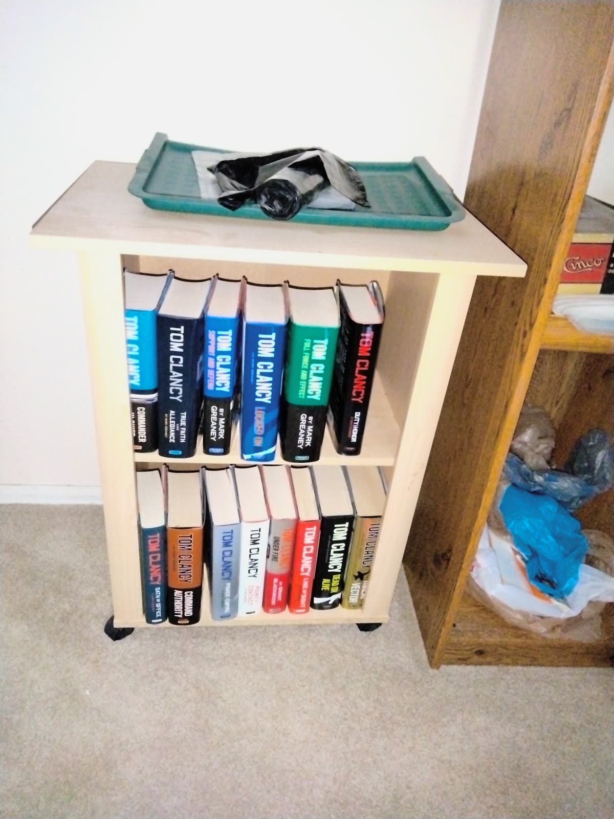 B4-009 Small Rolling Bookshelf image 1