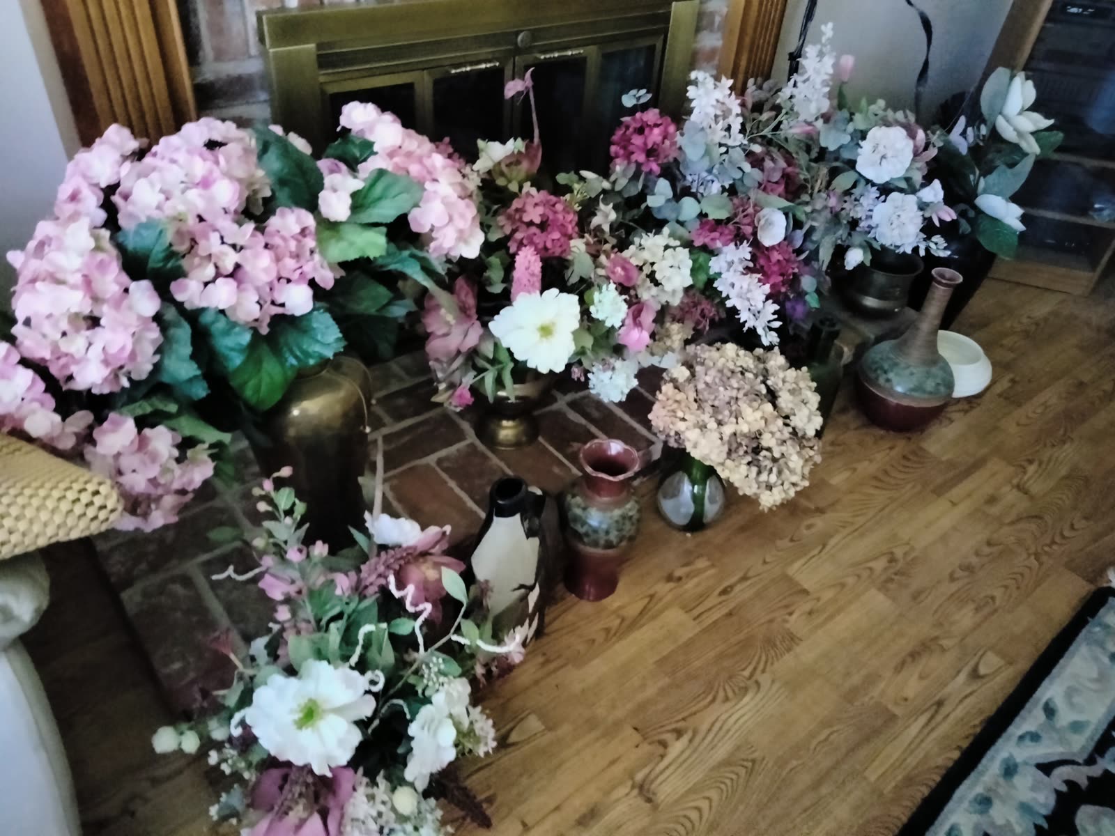 FD-002 Floral Crafts with Vases and Decor image 1