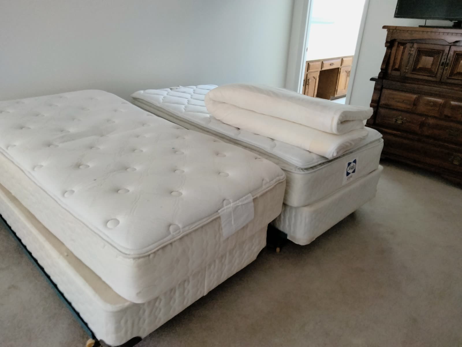 B1-003 King Bed Setup image 3