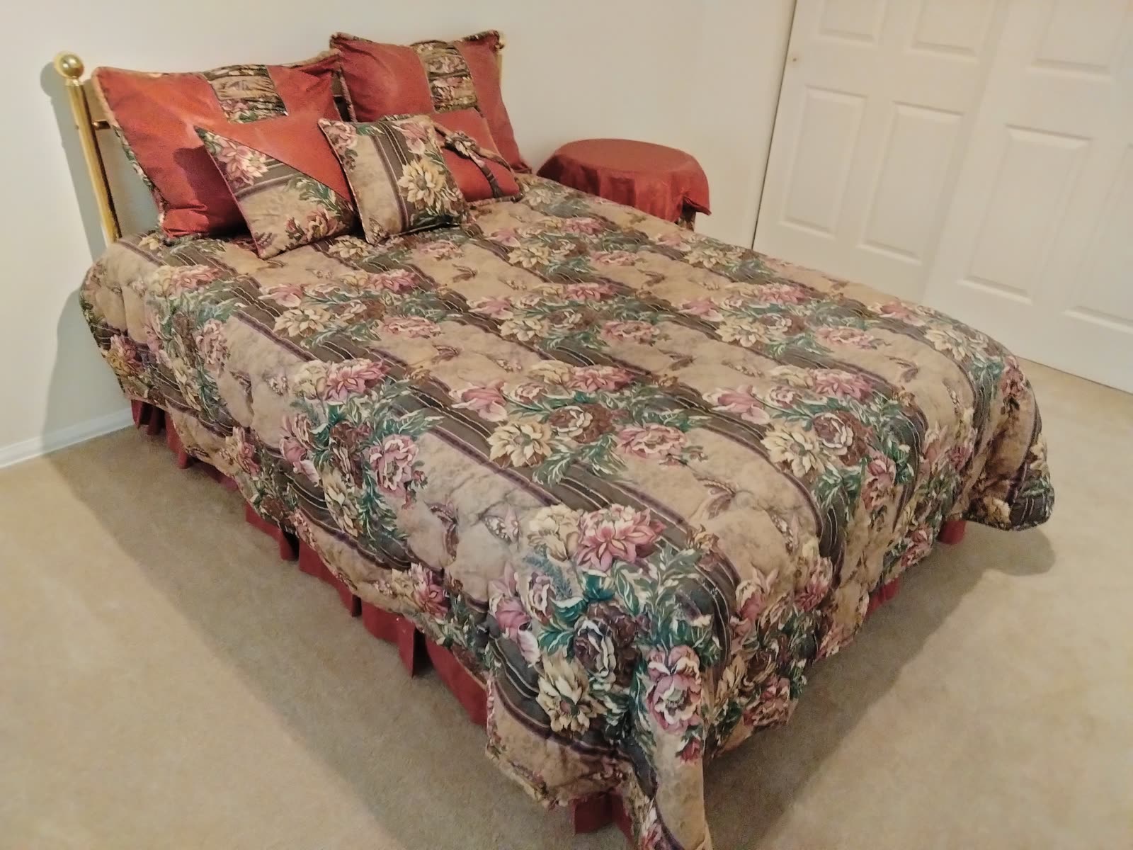 B3-001 Metal Frame Bed image 2